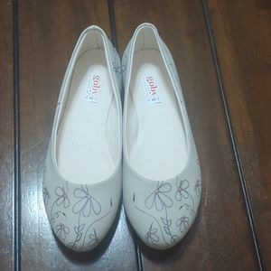 Goby Beige Raises Ballet Flats